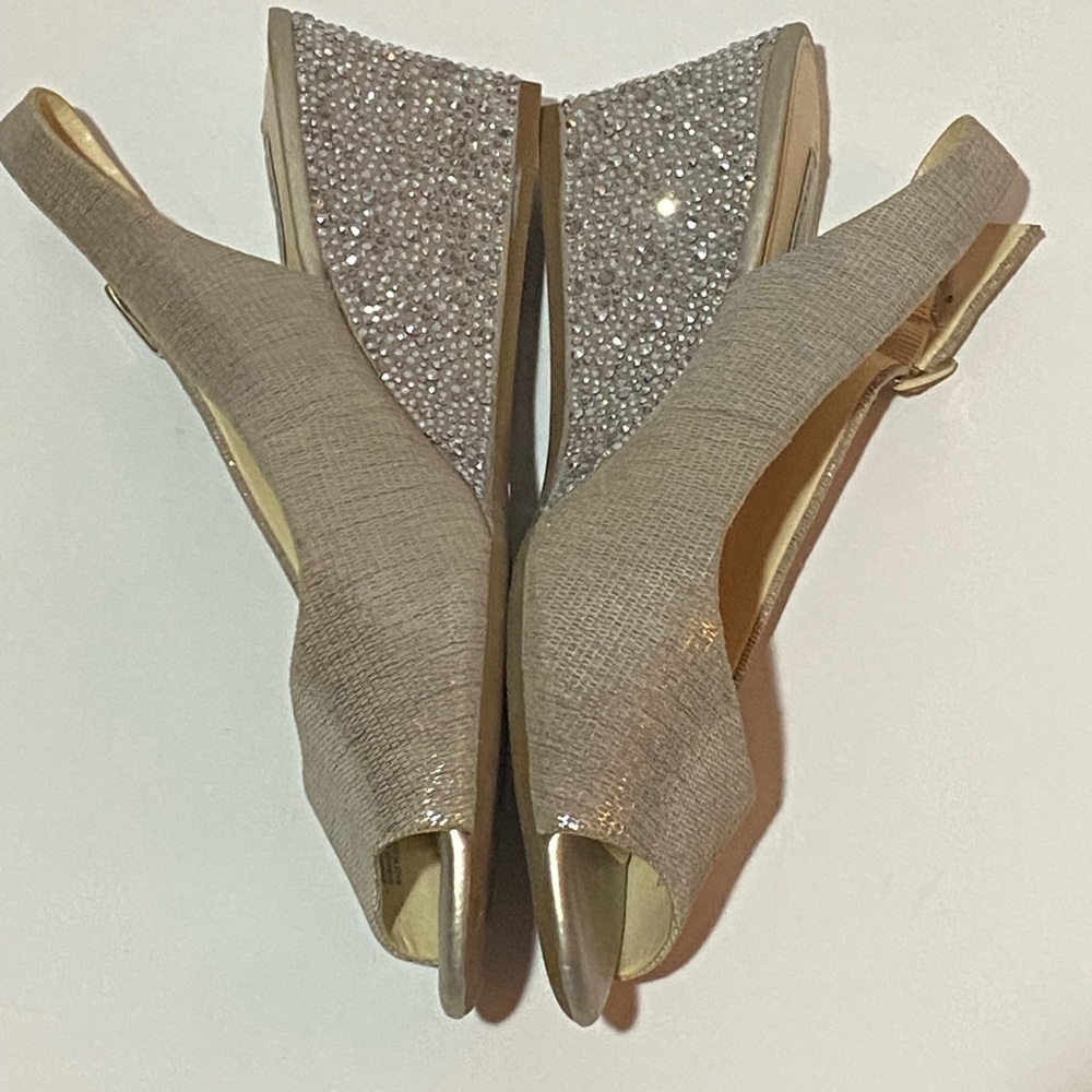 Wedge sandals
